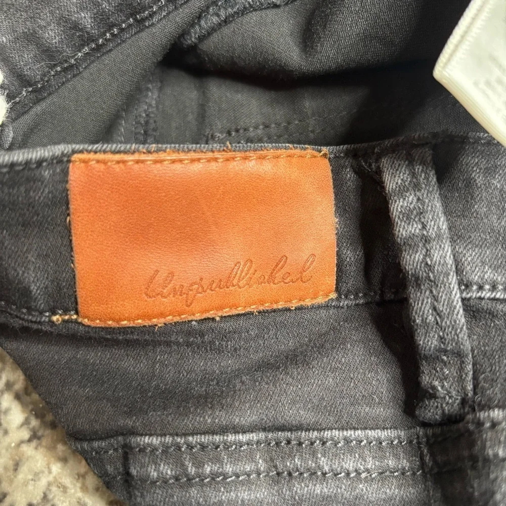 Unpublished Women's Black Washed Out Skinny Jeans Side Embroidered  Size 24